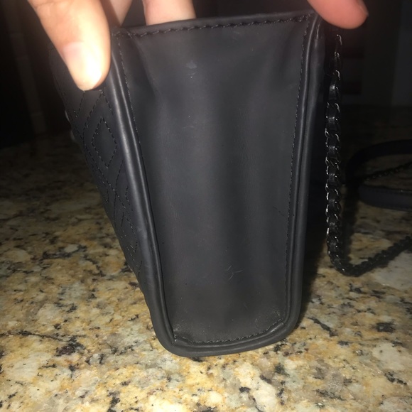 Lightly used Tory Burch - Picture 6 of 9